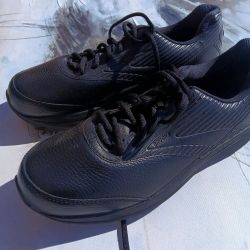 Brooks women's sneakers