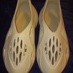 Adidas Yeezy Foam Runners “Salt” 