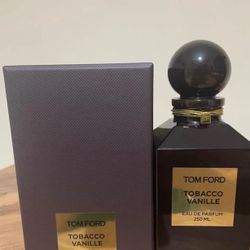 Tom Ford Tobacco Vanille Cologne. 