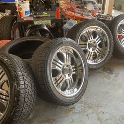 Lexani 24 Inches And Pirelli Scorpion Tires