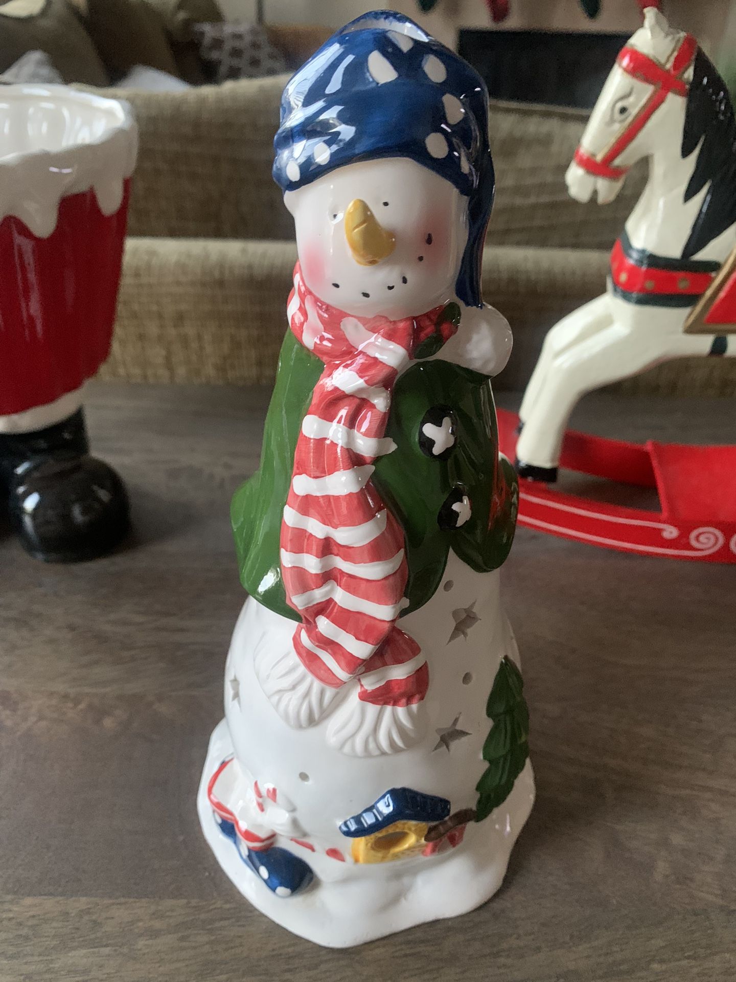 Christmas Items $2 Each