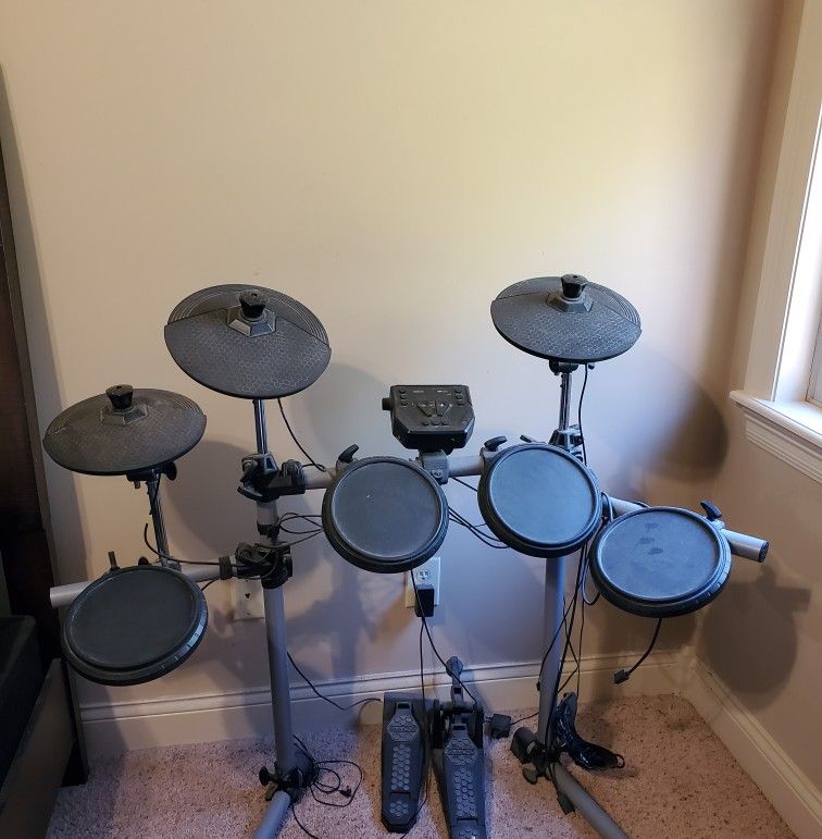 Simmons SD300 Electronic Drum Set