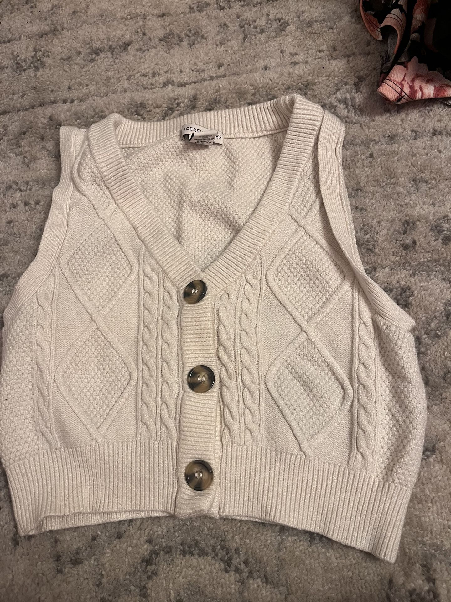 Sweater Vest 