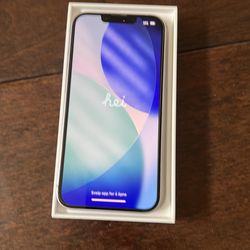 iPhone 14 – 128GB – Purple – Unlocked – Mint Condition + Box & Case