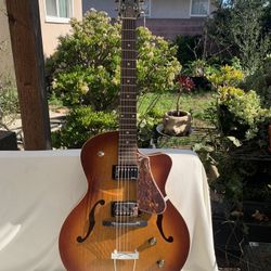 Godin 5th Avenue Kingpin II HB Hollowbody Acoustic-Electric Guitar, Rosewood Fingerboard, Cognac Burst