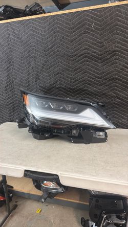 Lexus LX triple beam right headlight 2022 2023 2024 2025