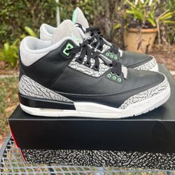 6.5 Y Jordan 3 “Green Glow” With Box 