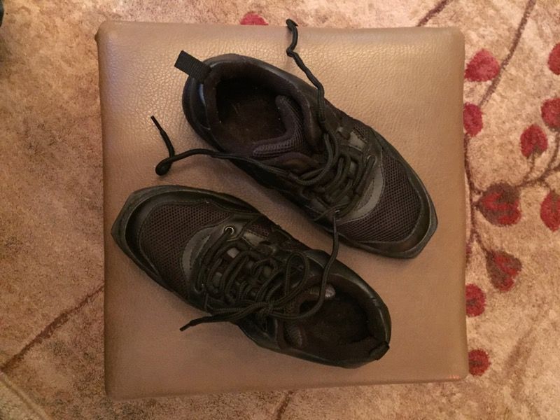 Dance Class Unisex Shoes