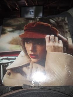 Taylor Swift Red Taylors Version) 4 Vinyl set LP brand new sealed vinyl