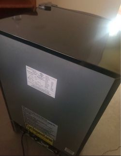 Mini refrigerator