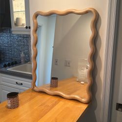 Scalloped Wall Mirror 