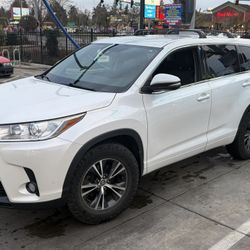 2017 Toyota Highlander