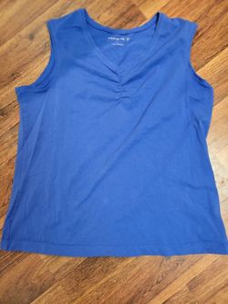 Susan Graver Blue tank top L