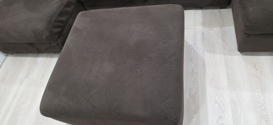 Beautiful sectional with large ottoman