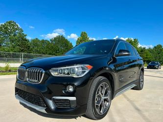 2018 BMW  X1