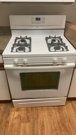 Whirlpool White Gas Range Stove