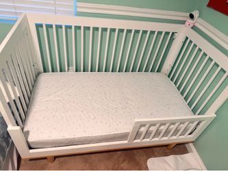 Pottery Barn Baby + Toddler Mattress + Solid Pine Greenguard Gold Convertible Crib with Rail