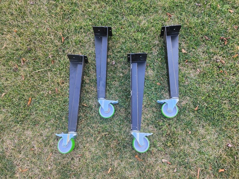 Convection Oven Legs with Castors  New Never been Used Hardware included
1 set of 4 left $100