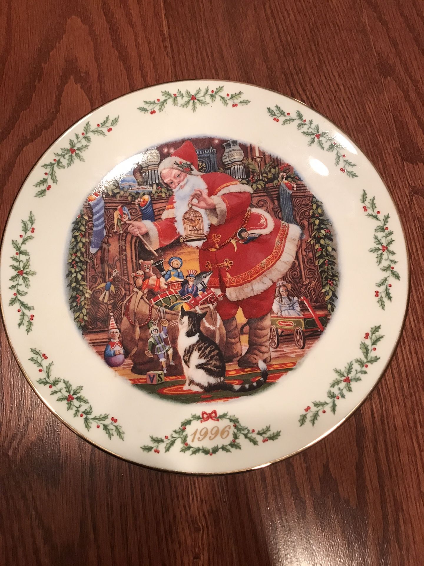 New Lennox 1996 Victorian Santa Christmas 8 inch plate