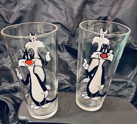 Vintage 1973 EXTREMELY RARERROR MISPRINT “Small Nose Sylvester” PEPSI GLASS 16oz Brockway Looney Tunes Glass