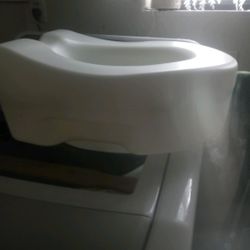 Adult Lift Seat For Toilet  (NEW)