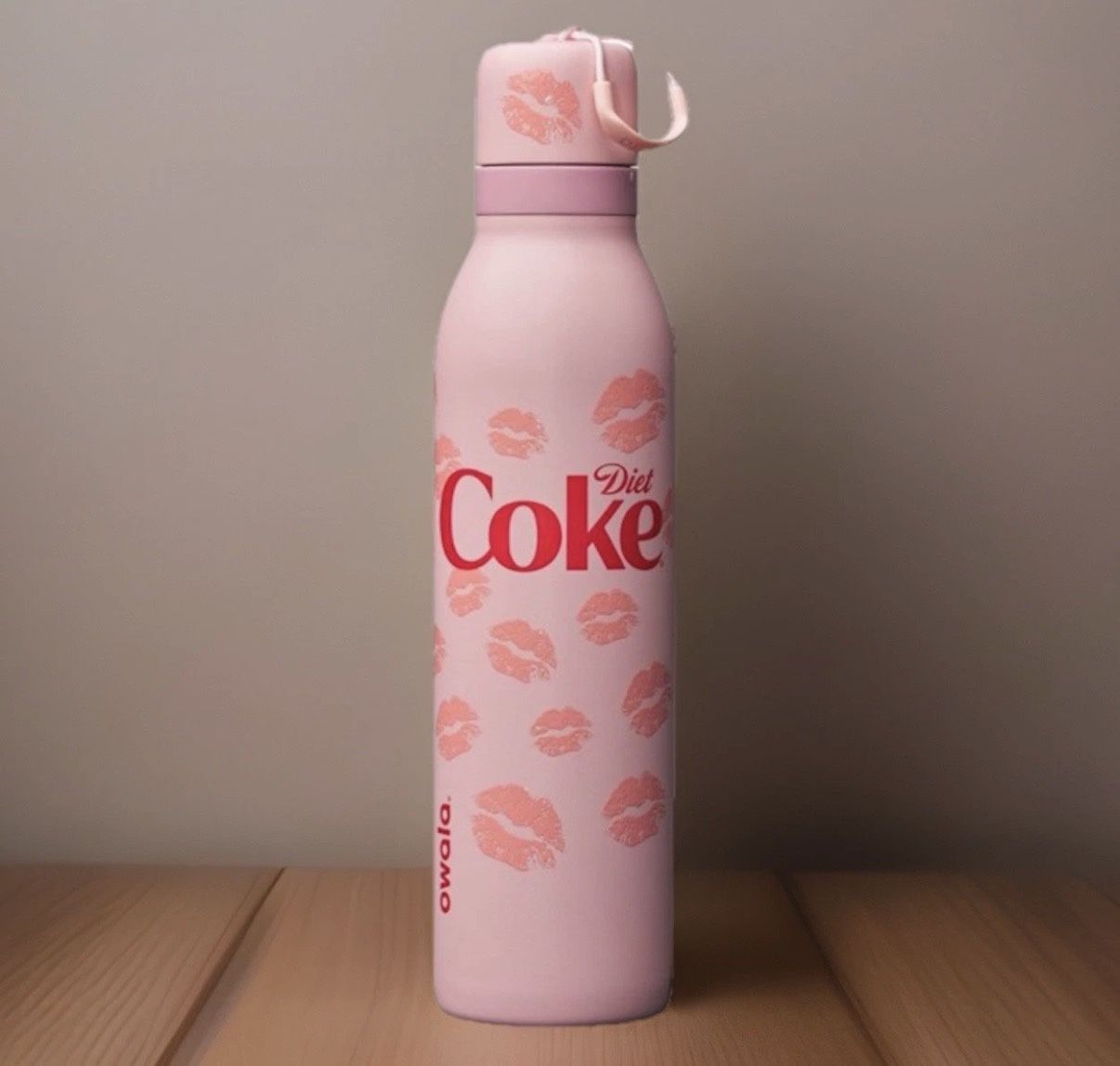 Owala Diet Coke Kisses Stainless Steel Freesip Twist Tumbler 24oz In Hand New