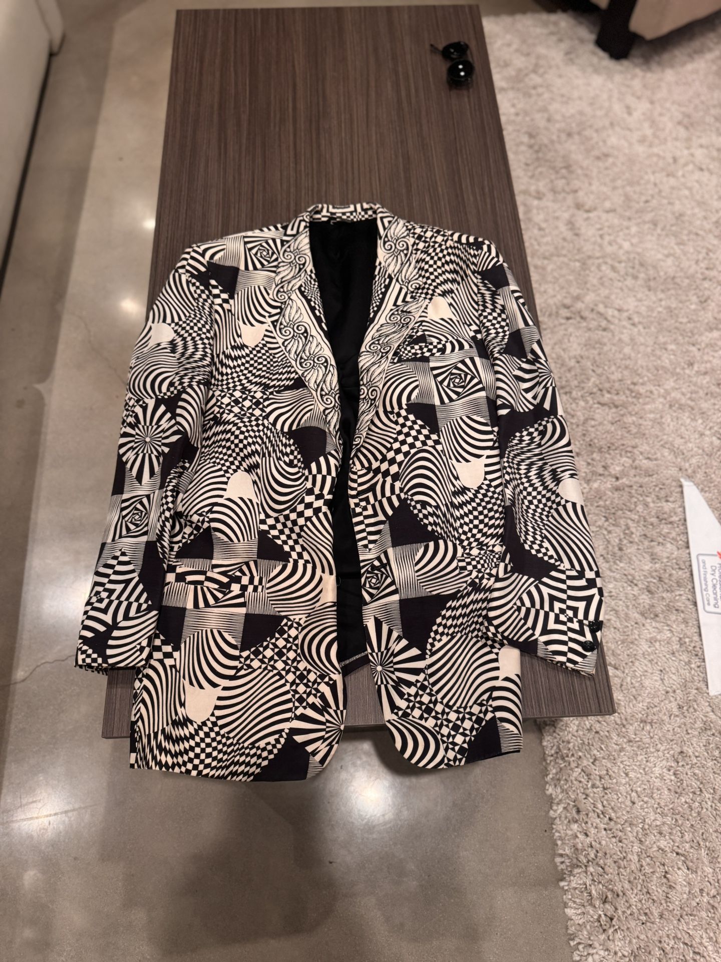 🔥 Vintage Gianni Versace Optical Illusion Blazer – Made in Italy – Rare 🔥
