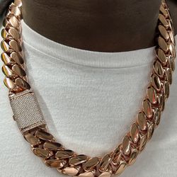 Super Heavy And Solid Miami Cuban Links Rose Gold Premium Gold Plated 