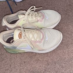 Nike Woman’s Size 6 Worn 2-3x
