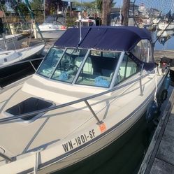 1988 Pursuit Cuddy Cabin 20ft