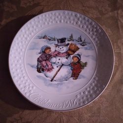 Vintage Avon A Child's Christmas 1986 Collectible Plate