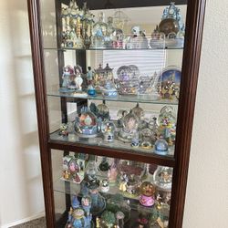🎉 Authentic Disney Snow Globes Collection – For Sale! 🏰✨