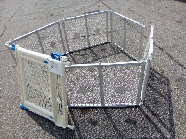 Dog Pen+Gate White 30.00