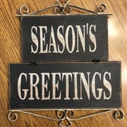 Season’s Greetings sign