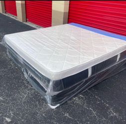 NEW Mattress King Size Plush Pillowtop With Box Spring // Offer  🚚