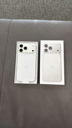 Unlocked iPhone 17 pro max 256GB like new