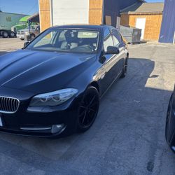 BMW 528i