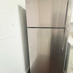 GE Refrigerator