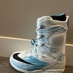 Nike snowboarding kaiju QS Gigi Ruff World Cup