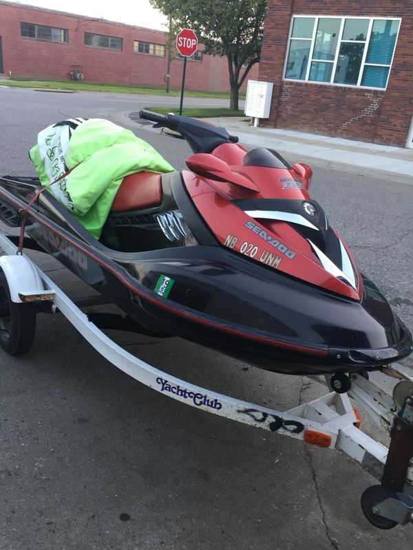 Jet ski