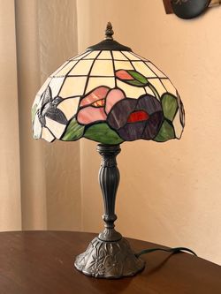Tiffany-Style Stained Glass Table Lamp — Floral/Hummingbird
