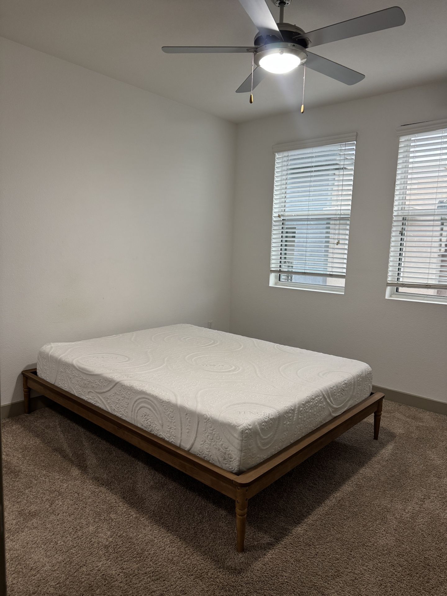 Queen majestic Beds Mattress W/ Or W/o Queen Wood Frame