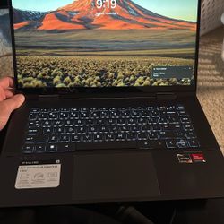 Touchscreen And Foldable Laptop. 