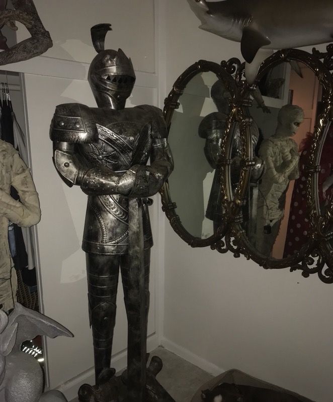 7ft ‘Medieval Metal Knight’ Decor (Life Size)