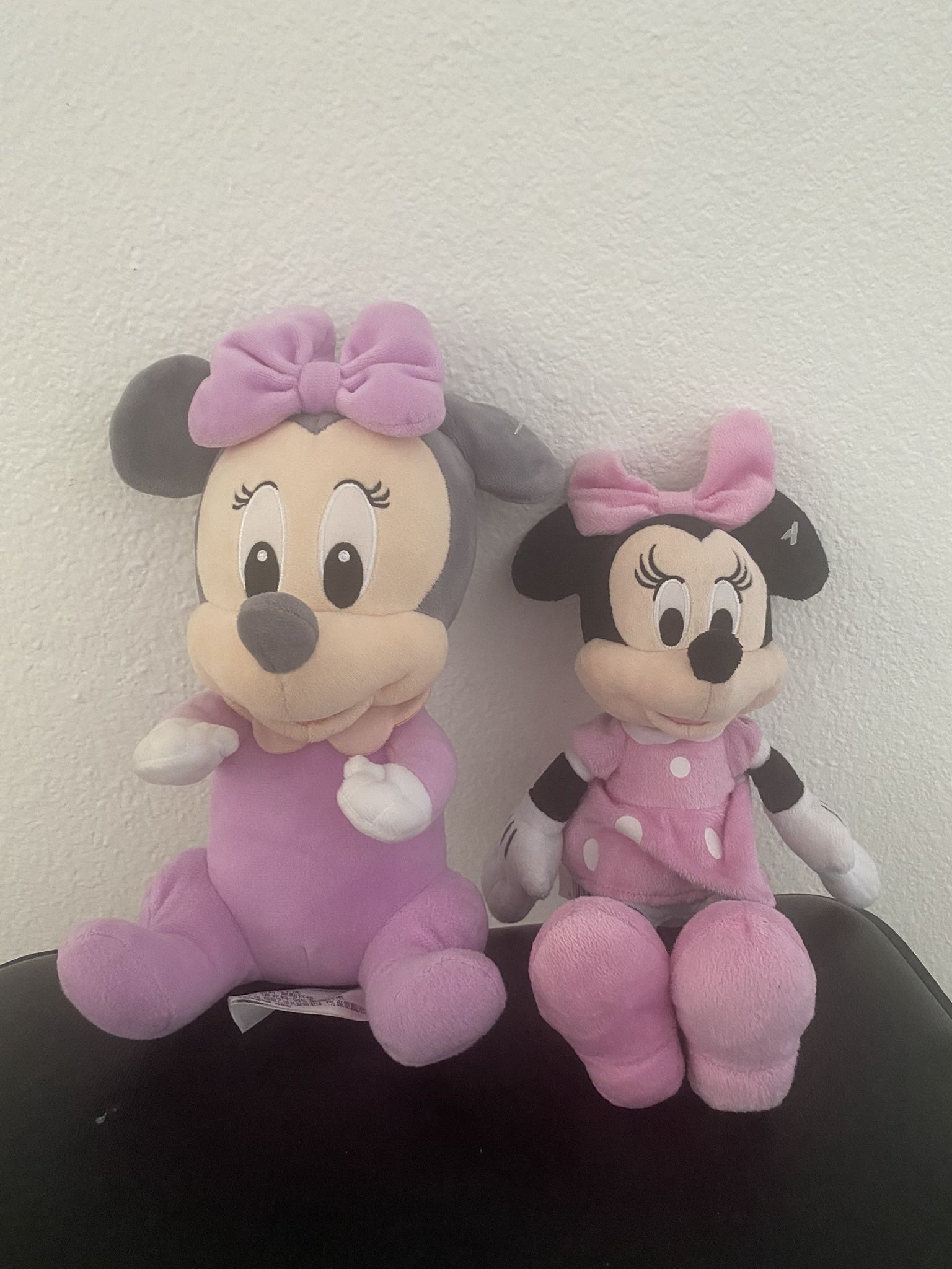 Disney Minnie Mouse Plushie
