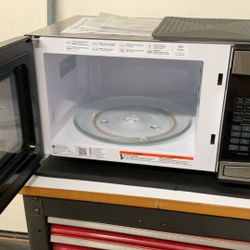 GE Tabletop Microwave 