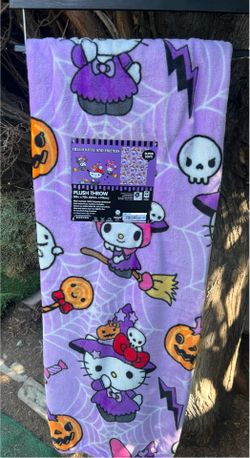 Hello Kitty Halloween blanket