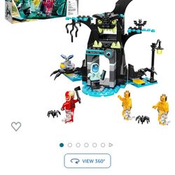 LEGO Hidden Side Welcome to The Hidden Side 70427 Ghost Toy, Cool Augmented Reality Play Experience