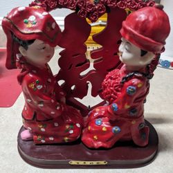 Vintage Resin And Wood Chinese Wedding Couple Collectible Figure 