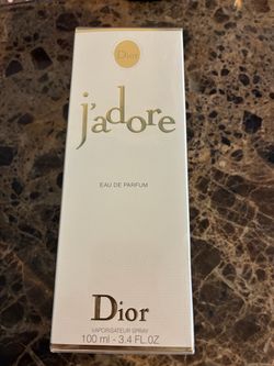 j’adore dior perfume